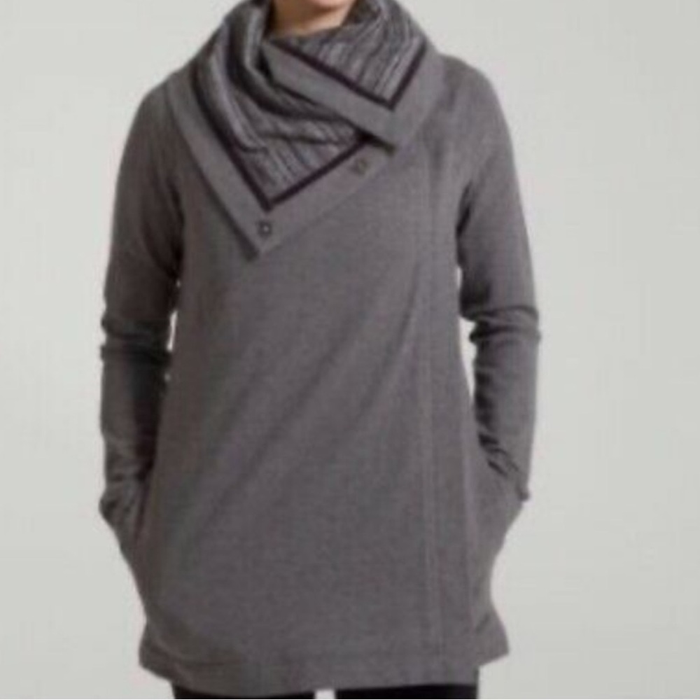Lululemon Gray Savasana Wrap Jacket Size 6